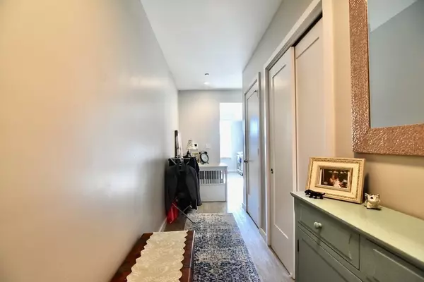 Boston, MA 02125,120 Savin Hill Ave #304