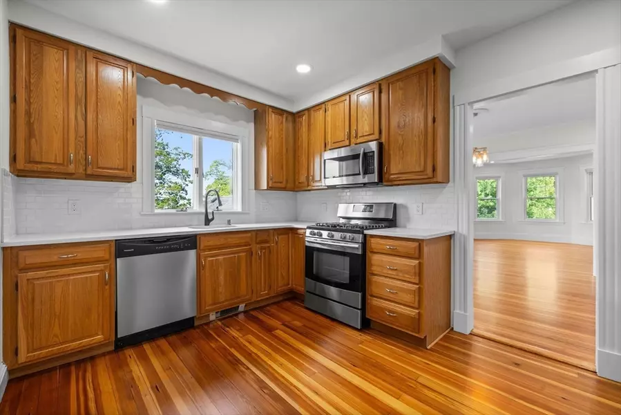 37-37R Fountain Road, Arlington, MA 02476