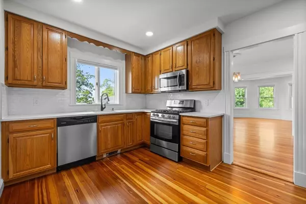 37-37R Fountain Road, Arlington, MA 02476
