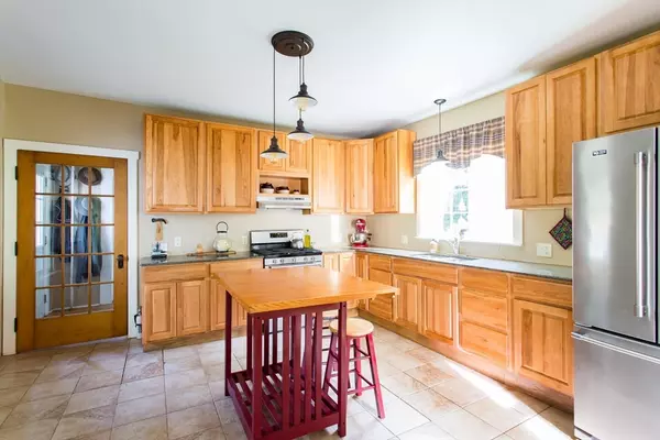 Ware, MA 01082,106 Pleasant St