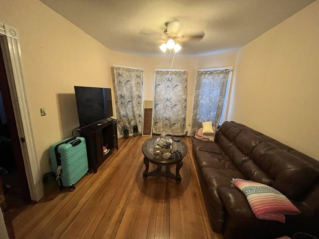 Boston, MA 02130,48 Weld Hill St #1