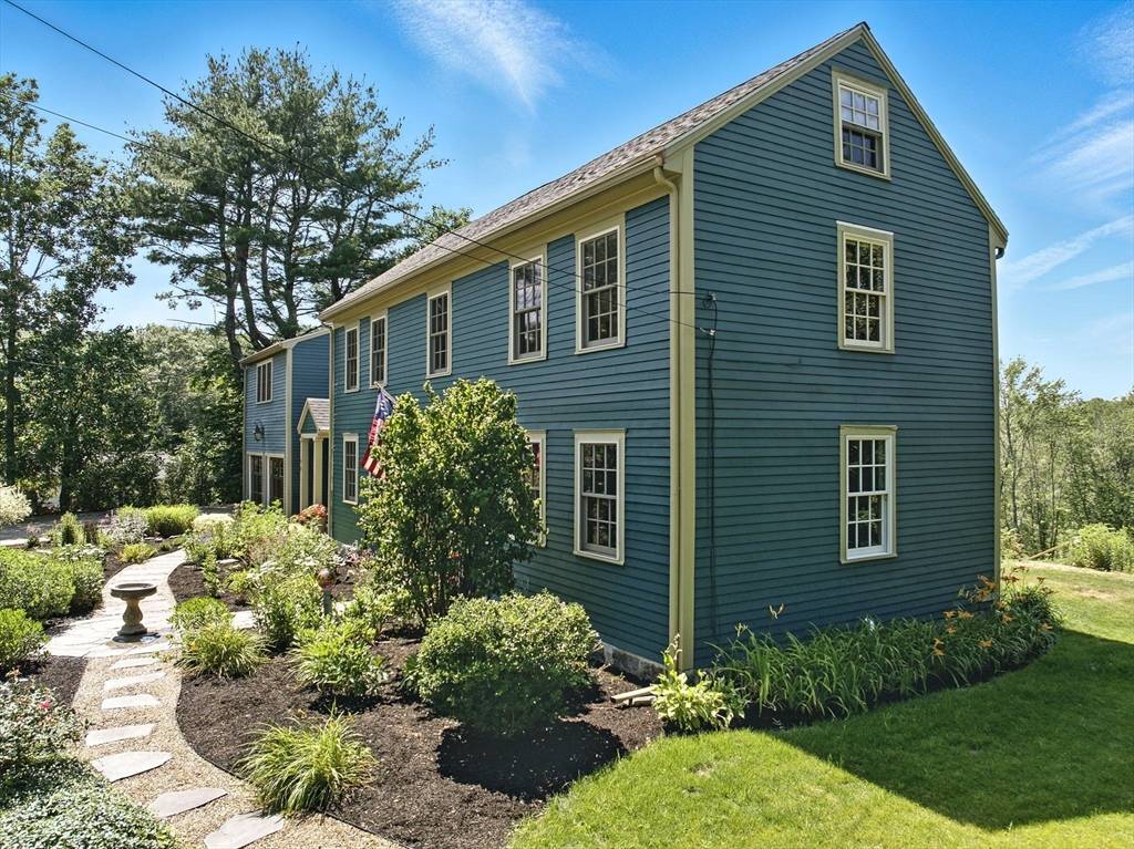 North Andover, MA 01845,46 Foster