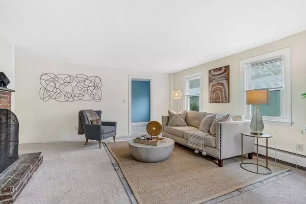 Concord, MA 01742,27 Water Street #27