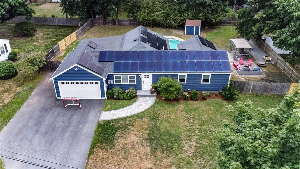 19 Edgell Dr, Framingham, MA 01701