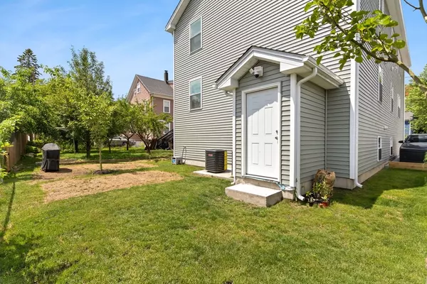 Providence, RI 02904,41 Hampton St #1