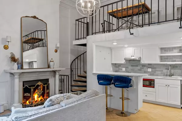 Boston, MA 02116,326 Dartmouth St #1