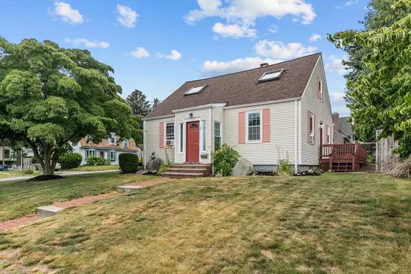 Somerset, MA 02726,29 Cedar