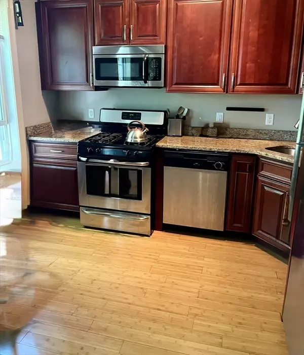 291 West 2nd Street #3, Boston, MA 02127