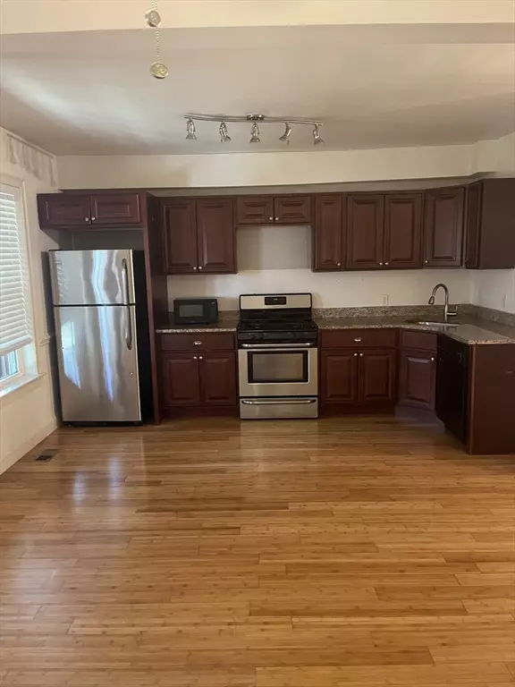 Boston, MA 02127,291 West 2nd Street #3
