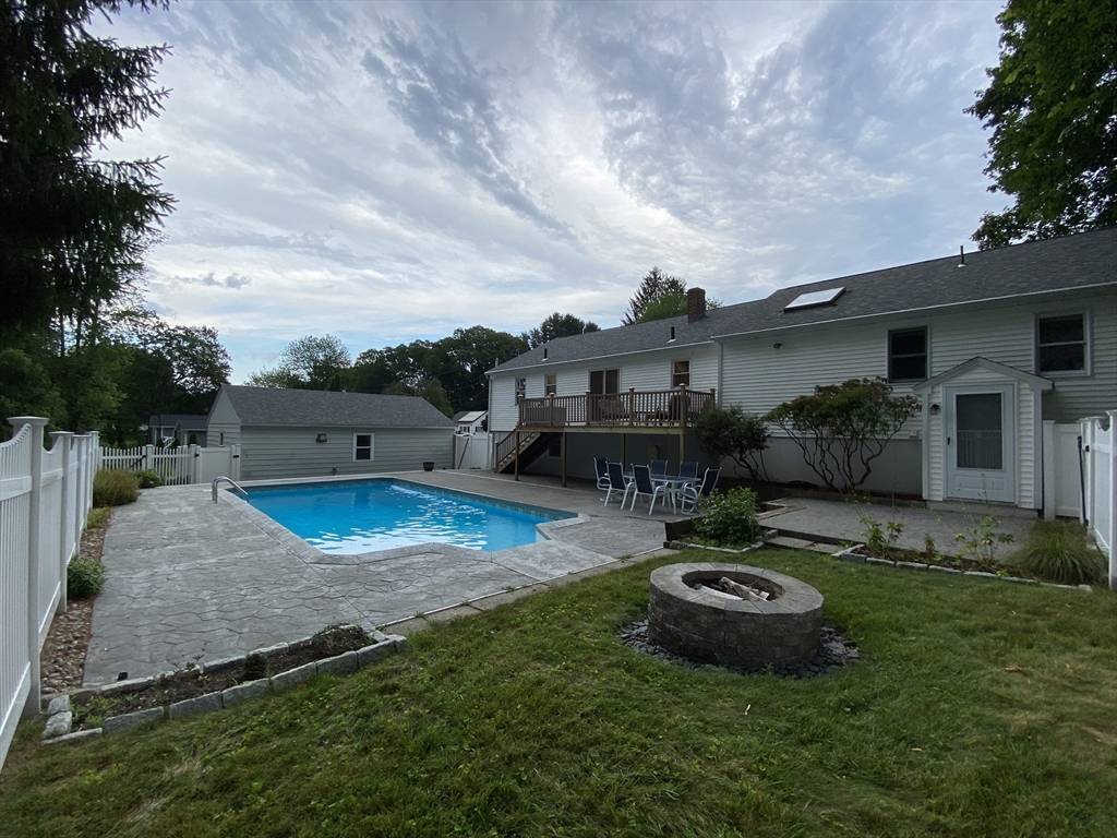 Auburn, MA 01501,3 Winchester Ave