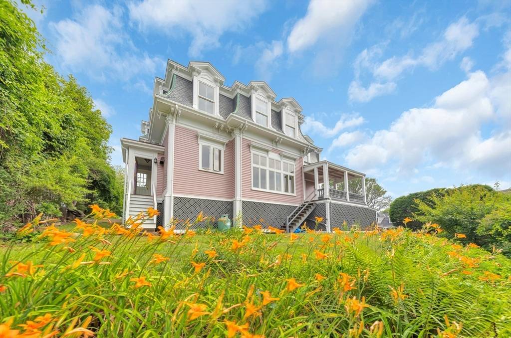 Gloucester, MA 01930,2 Clarendon St