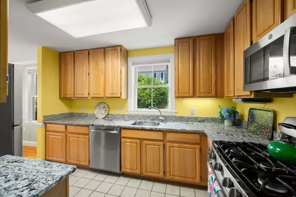 Sherborn, MA 01770,6 Leland Dr #6