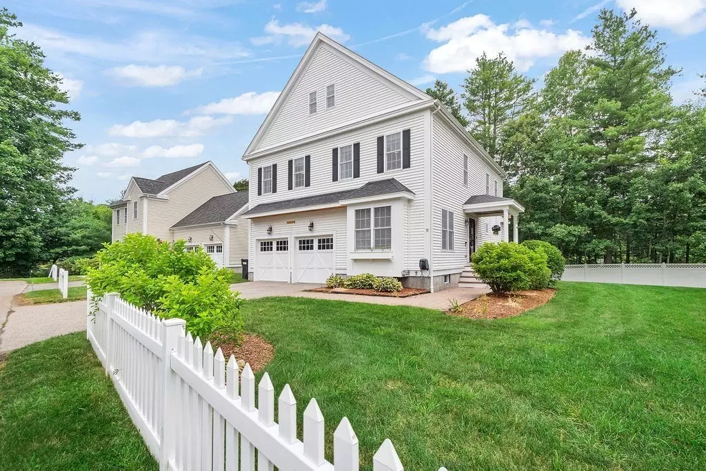 Stow, MA 01775,33 Golden Drive #33