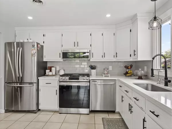 Hanson, MA 02341,57 Squantum Ave