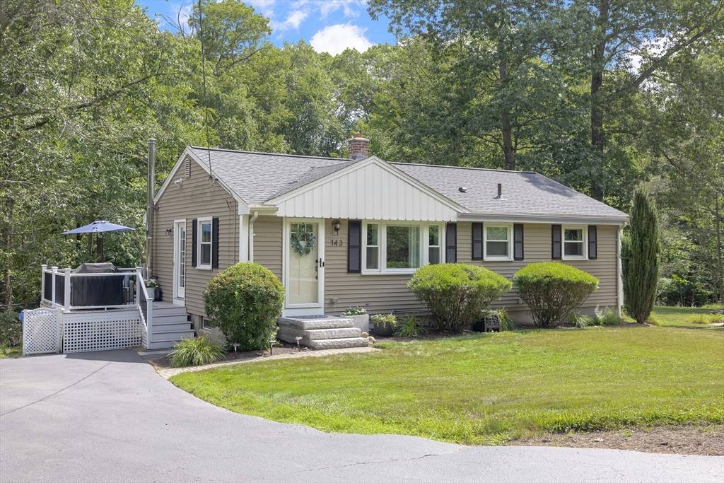143 Oak Street, Holliston, MA 01746