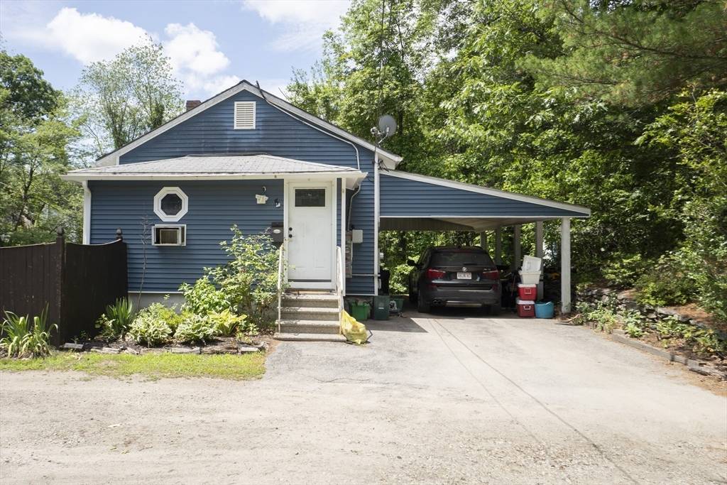 Worcester, MA 01602,5 Amber St
