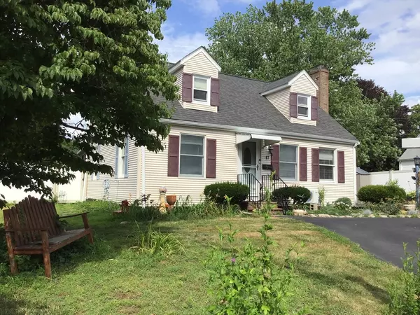 Rockland, MA 02370,17 Arthur St