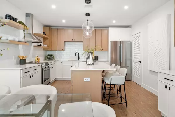 Canton, MA 02021,20 Audubon Way #Unit 208