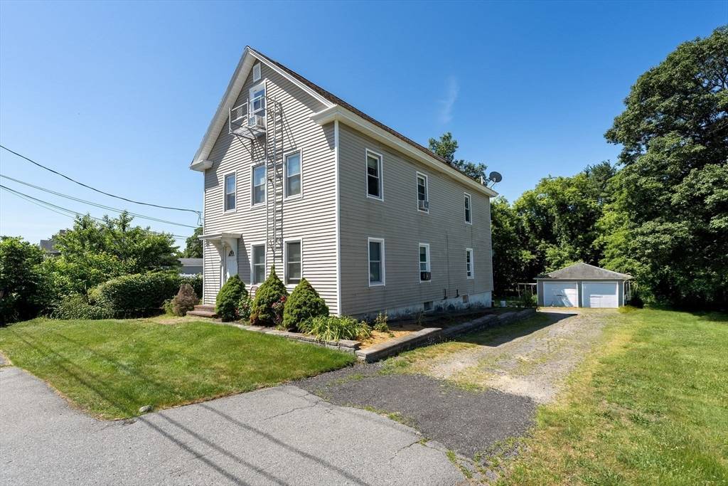 Taunton, MA 02780,14 Crapo St