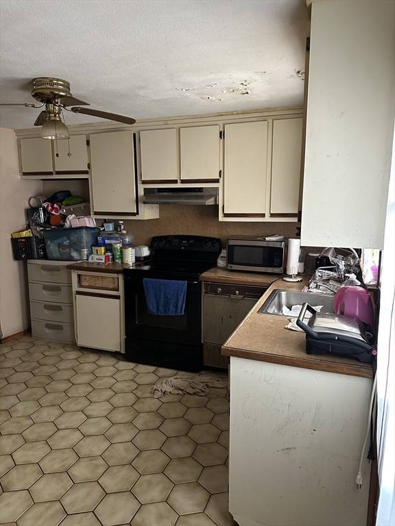 Peabody, MA 01960,114 Lake St