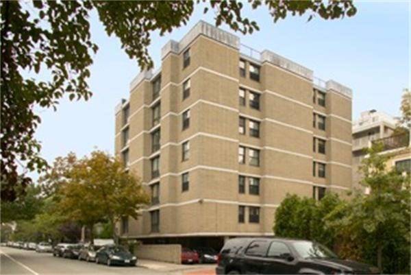 45 Trowbridge St #5C, Cambridge, MA 02138