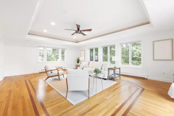 Needham, MA 02492,20 Dell Ave