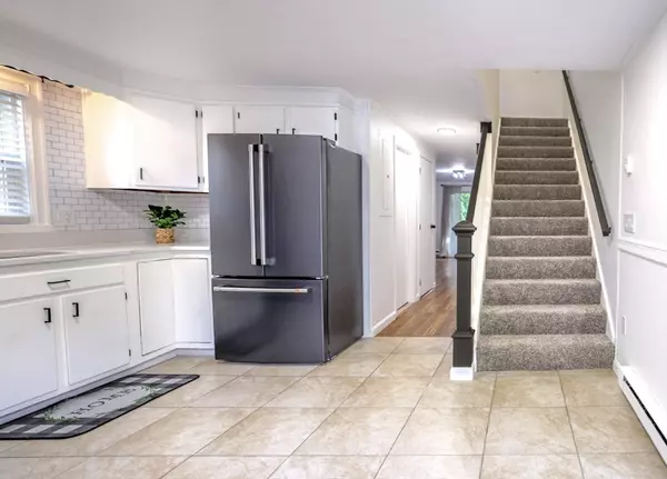 Lynn, MA 01902,23 Pleasant View Ave #23