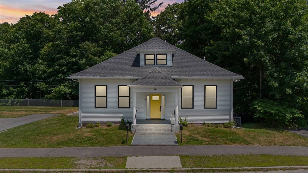 730 Salem St #B, Groveland, MA 01834