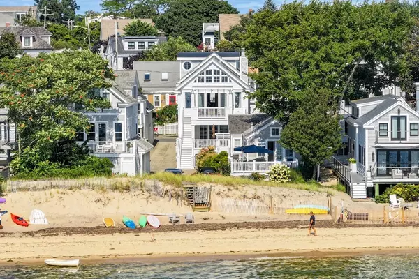 139 Commercial Street #Penthouse, Provincetown, MA 02657