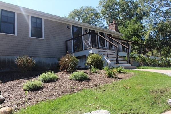 26 Whimbrel Dr, Bourne, MA 02534