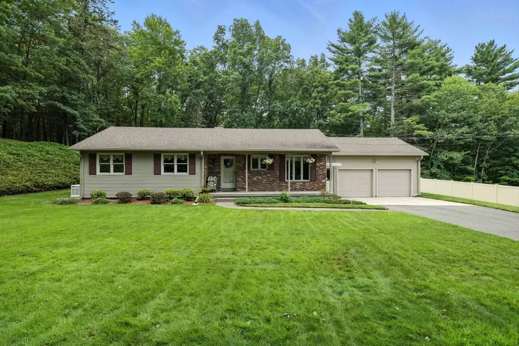 Westfield, MA 01085,622 E Mountain Road