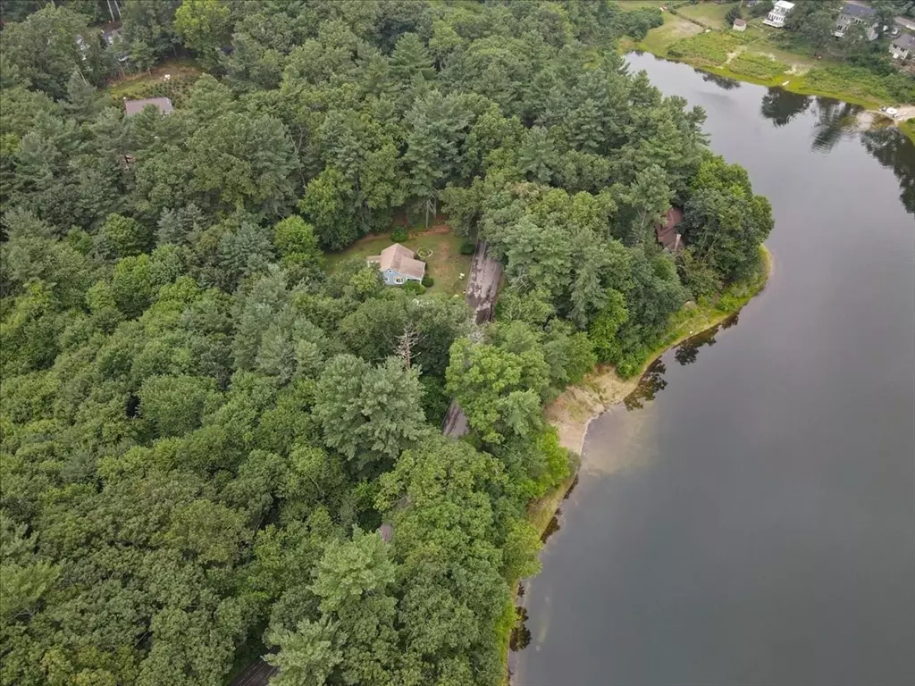 Norfolk, MA 02056,27 Kingsbury Rd