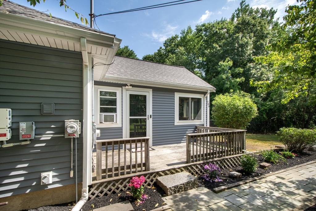 Hanson, MA 02341,209-R South St