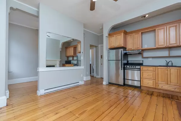Boston, MA 02116,16 Cumberland St #3