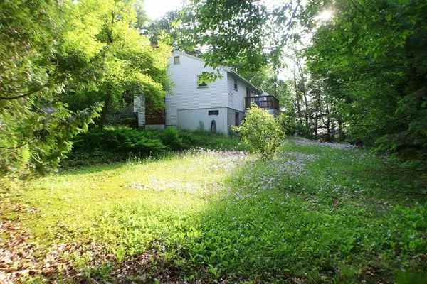 Spencer, MA 01562,2 Laurel Ln