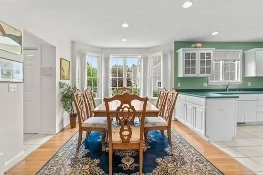 Mashpee, MA 02649,3 Mayfair Ct #3