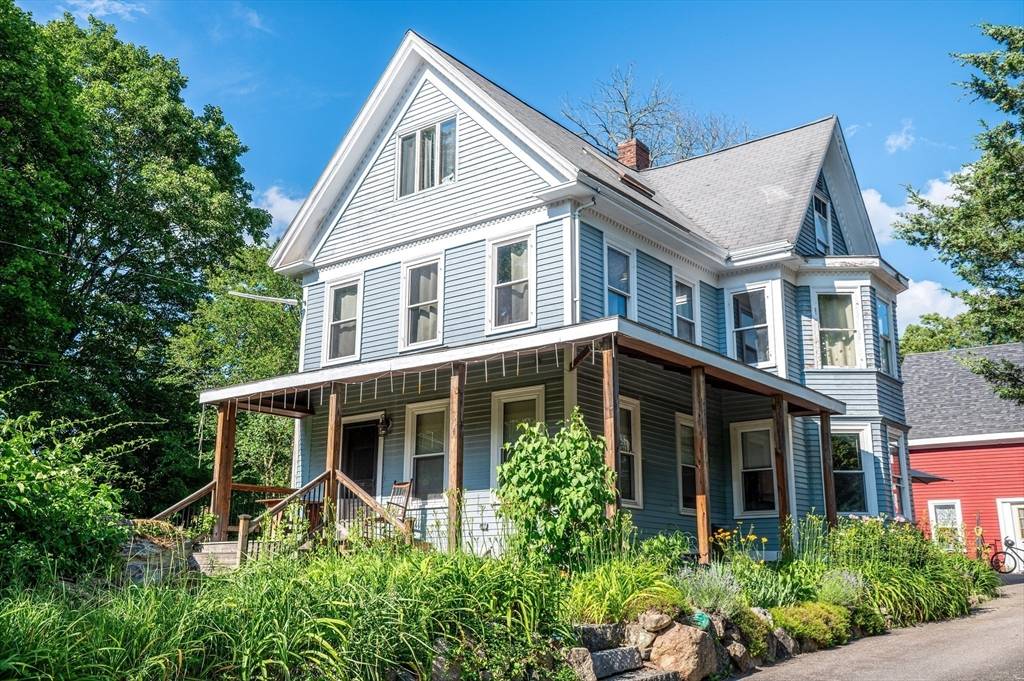 Hamilton, MA 01982,217 Asbury Street