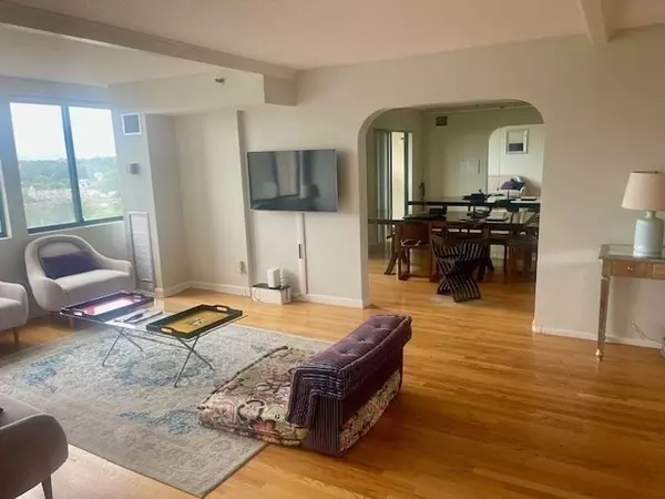 Brookline, MA 02445,1731 Beacon #1110