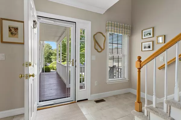 Bourne, MA 02532,9 Sea Knoll Ct #9