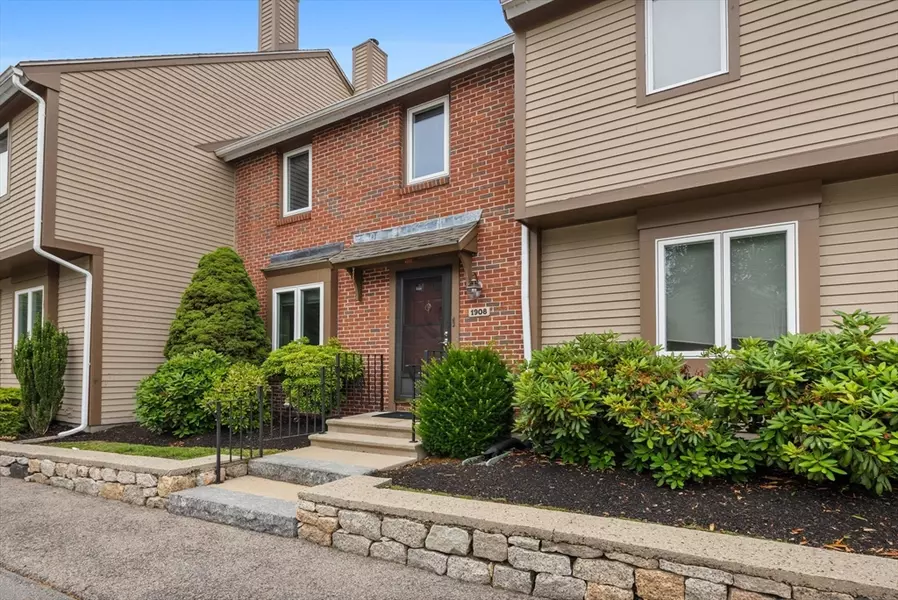 1908 Lewis O Gray Dr #1908, Saugus, MA 01906