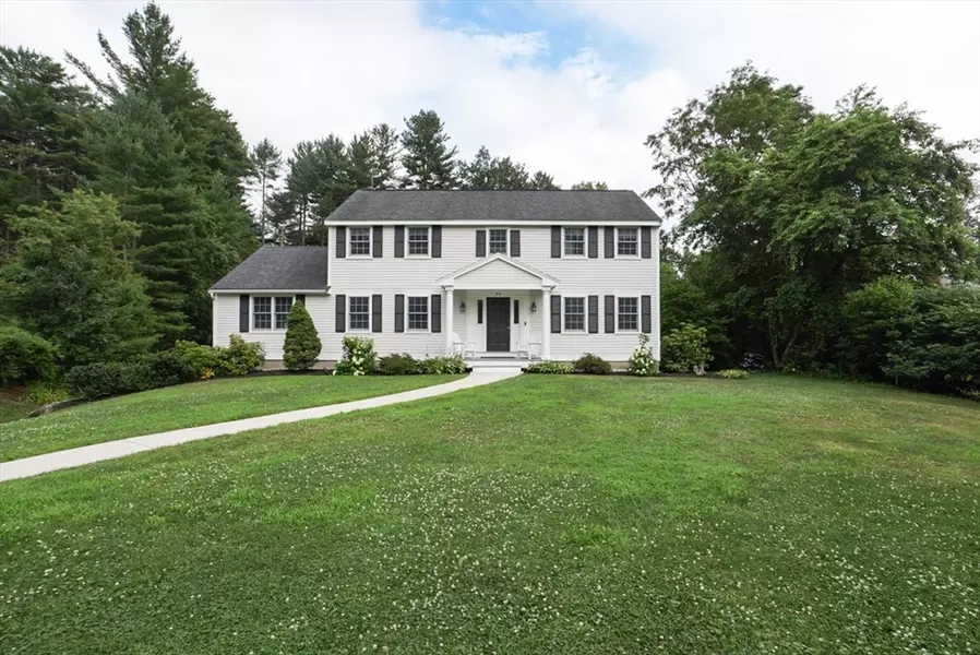 24 Enfield Dr, Andover, MA 01810