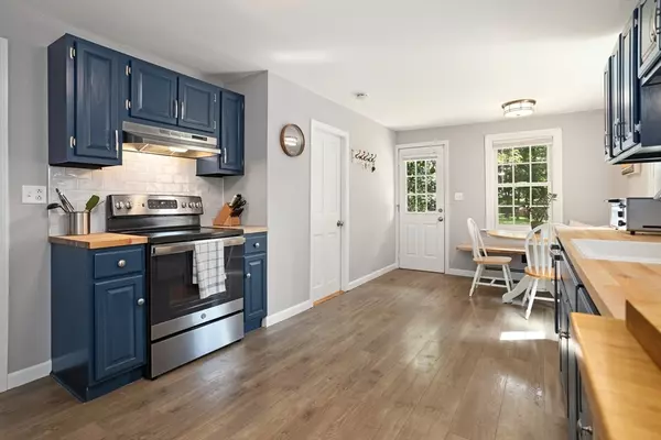 Danvers, MA 01923,49 Poplar Street #2