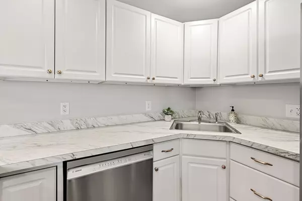 Amesbury, MA 01913,12 Mason Court #12