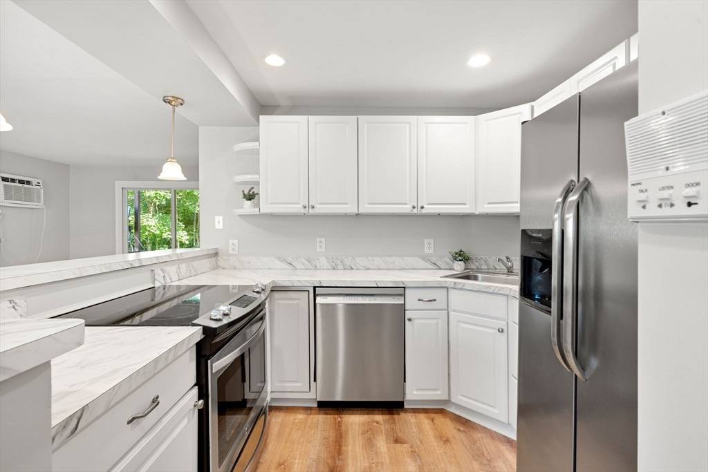 12 Mason Court #12, Amesbury, MA 01913