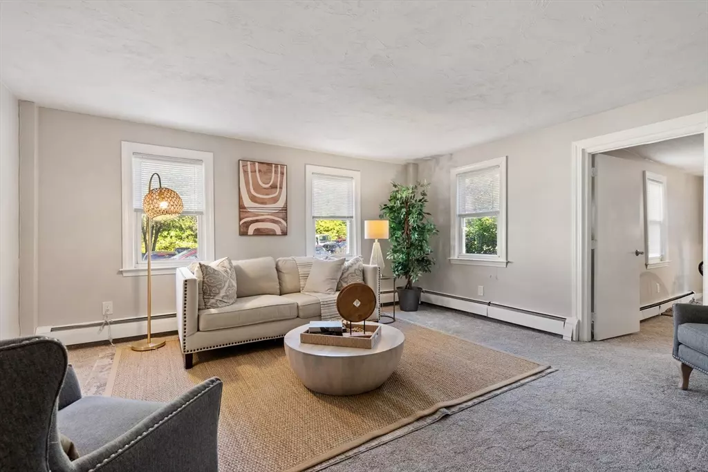 Concord, MA 01742,27 Water Street