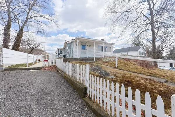 Mendon, MA 01756,50 Uxbridge Road