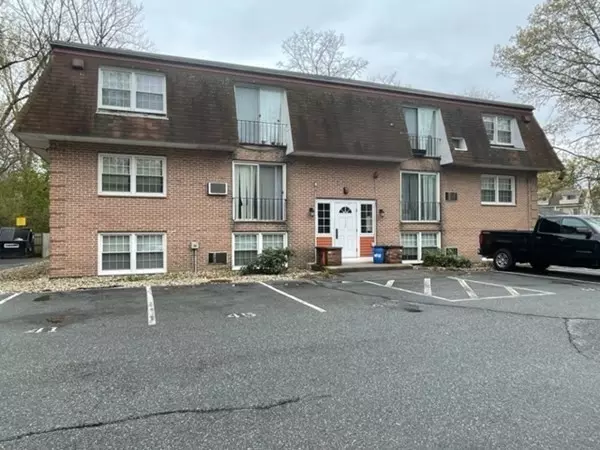 Lowell, MA 01850,132 Boylston Lane #44