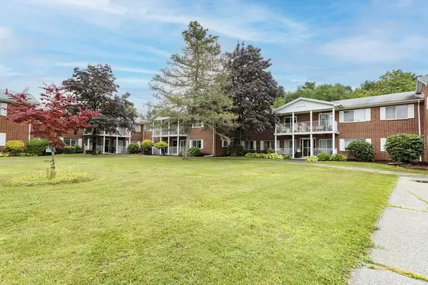 Sharon, MA 02067,25 Bayberry Drive #3