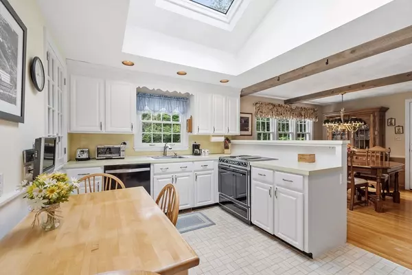 Chelmsford, MA 01824,61 Amble Rd