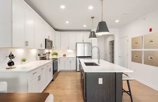 Westborough, MA 01581,2 Codman Way #203